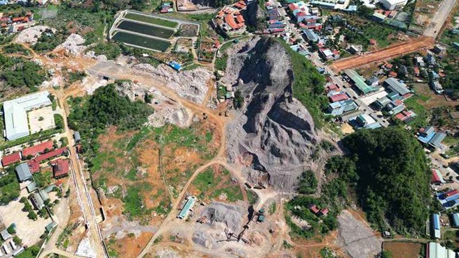 Currently, in Son La province, there are a total of 162 mines exploiting minerals for common construction materials. Photo: Minh Nguyen