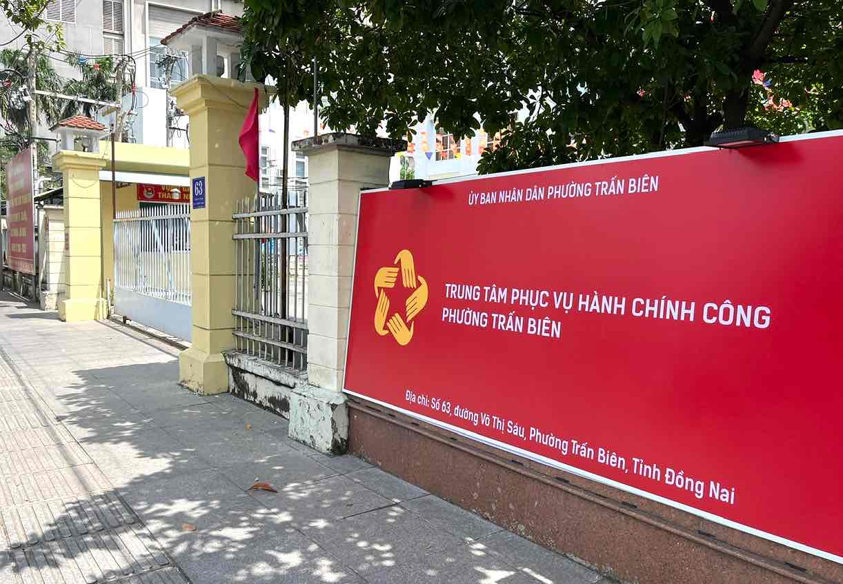 Tran Bien Ward Public Administration Service Center, address 63, Vo Thi Sau Street, Tran Bien Ward, Dong Nai Province. Photo: HAC