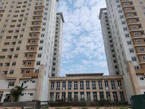 Không thể chậm trễ việc hỗ trợ chung cư tái định cư. Ảnh: Minh Hạnh 