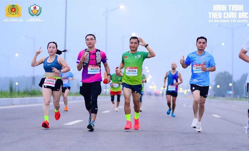 Nghe An to chuc giai chay “Chung mot quyet tam - Vi cong dong khong ma tuy“. Anh: Ngoc Anh