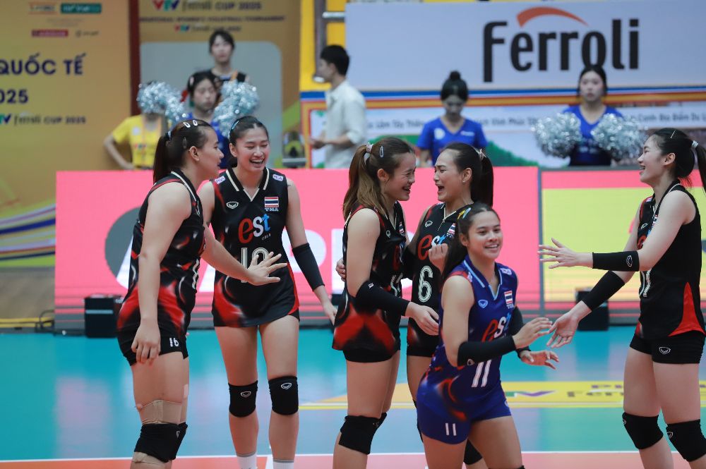 U21 Thai Lan the hien an tuong truoc duong kim vo dich Korabelka. Anh: Hoang Hue