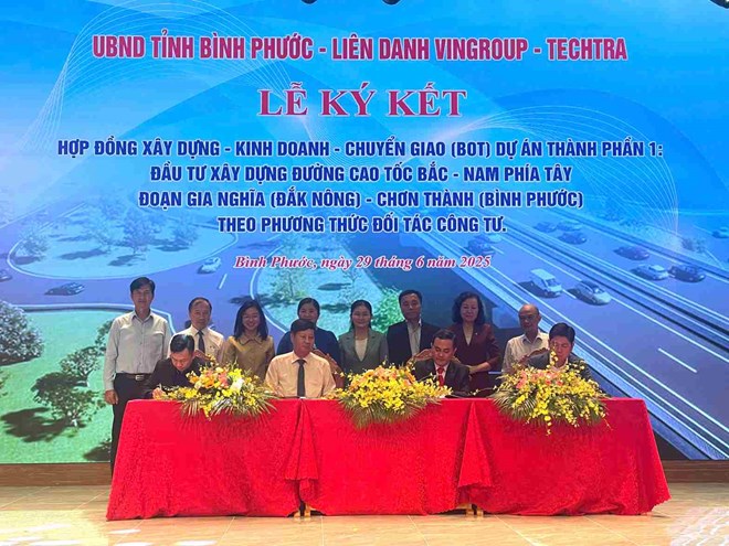 Bình Phước ký hợp đồng BOT với Liên danh Vingroup - Techtra làm 124 km cao tốc