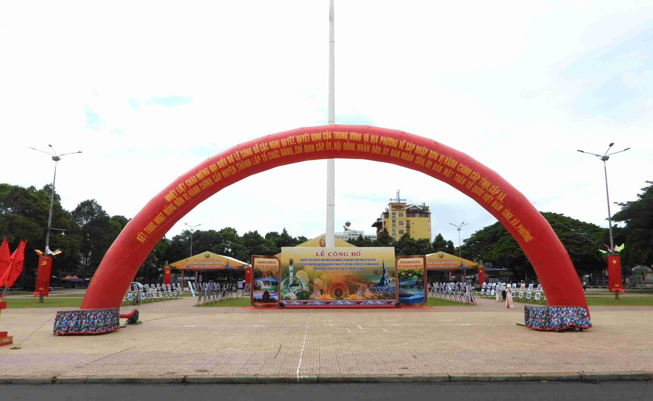 Cong tac chuan bi cho buoi le se hoan tat vao toi ngay 29.6. Anh: Bao Trung