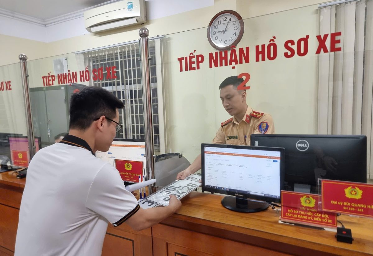 La policia de transito es actualmente la unidad de registro de vehiculos para los propietarios de vehiculos. Foto: Departamento de Policia de Trafico