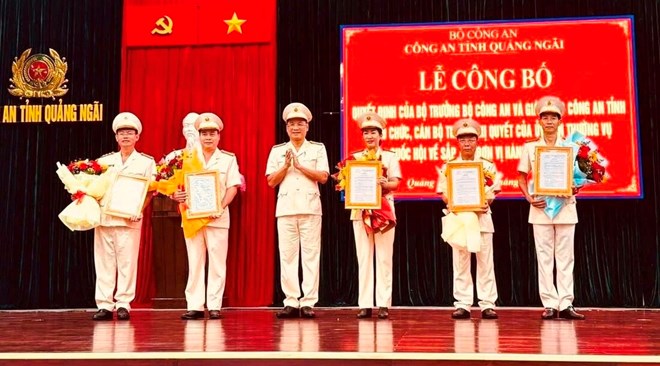 Công bố nhân sự lãnh đạo Công an tỉnh Quảng Ngãi sau khi sáp nhập Kon Tum