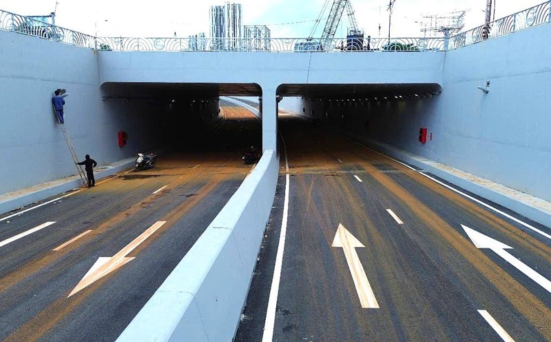 Mai Chi Tho - Dong Van Cong underpass under the An Phu intersection project is ready to open to traffic at noon on June 30. Photo: Anh Tu