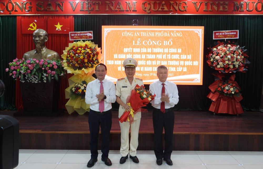 El mayor general Nguyen Huu Hop ocupo el cargo de director de la nueva policia de la ciudad de Da Nang. Foto: Policia de la ciudad