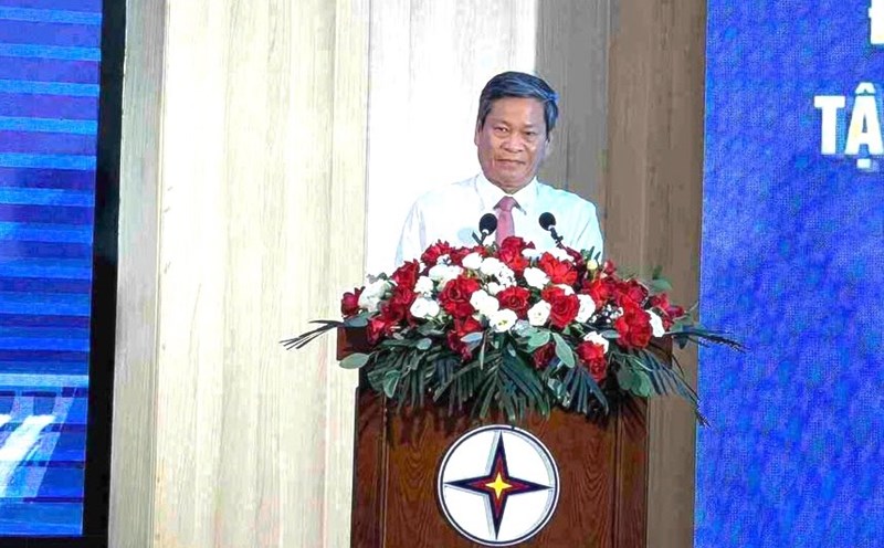 Vice President of the Vietnam General Confederation of Labor Huynh Thanh Xuan spoke at the 5th Patriotic Emulation Congress, 2025-2030 organized by Vietnam Electricity Group. Photo: Kieu Vu
