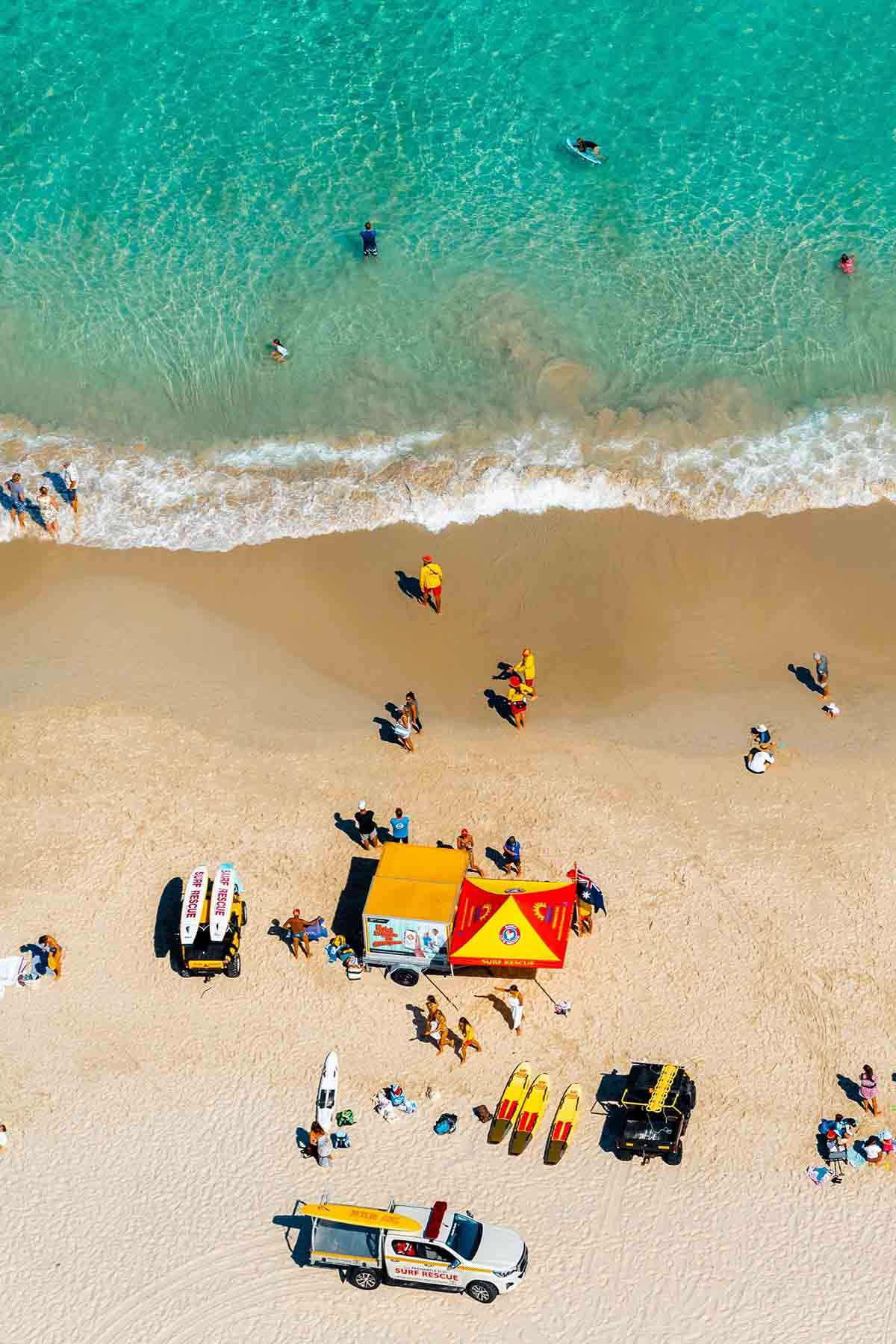 Leighton Beach noi bat voi lan nuoc xanh ngoc, cat trang min va khong khi bien mat lanh. Anh: Tourism Western Australia