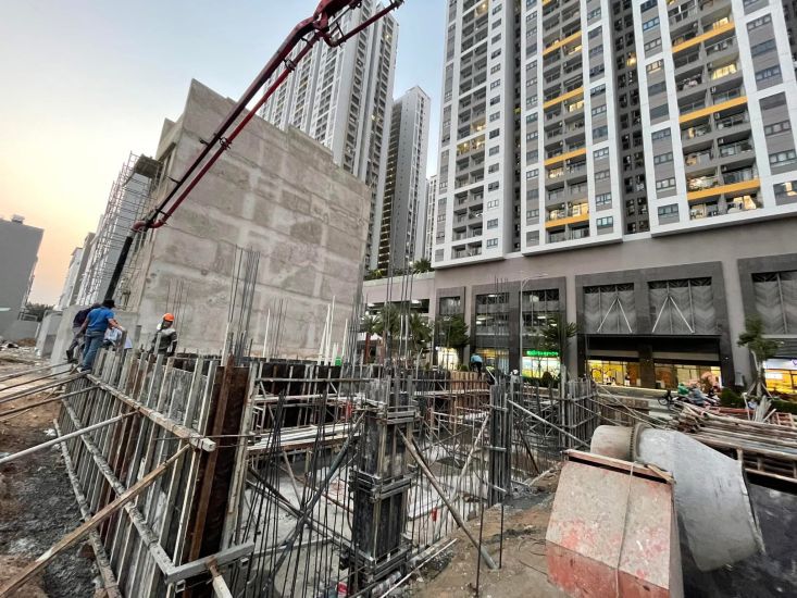 La abolicion de los permisos de construccion es uno de los trabajos urgentes que aportan conveniencia a la gente. Foto: Bao Chuong