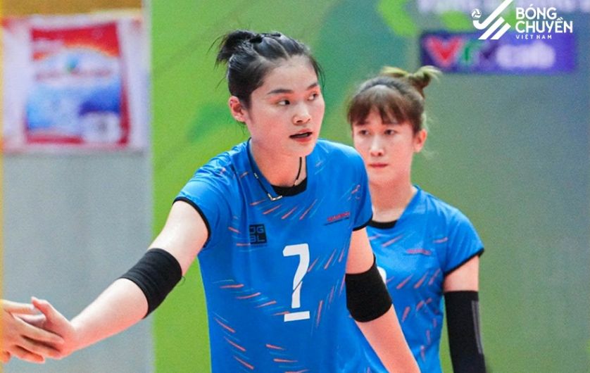 Chu cong Nguyen Thi Uyen (so 7) tro lai tuyen bong chuyen nu Viet Nam sau 5 nam. Anh: Bong chuyen Viet Nam