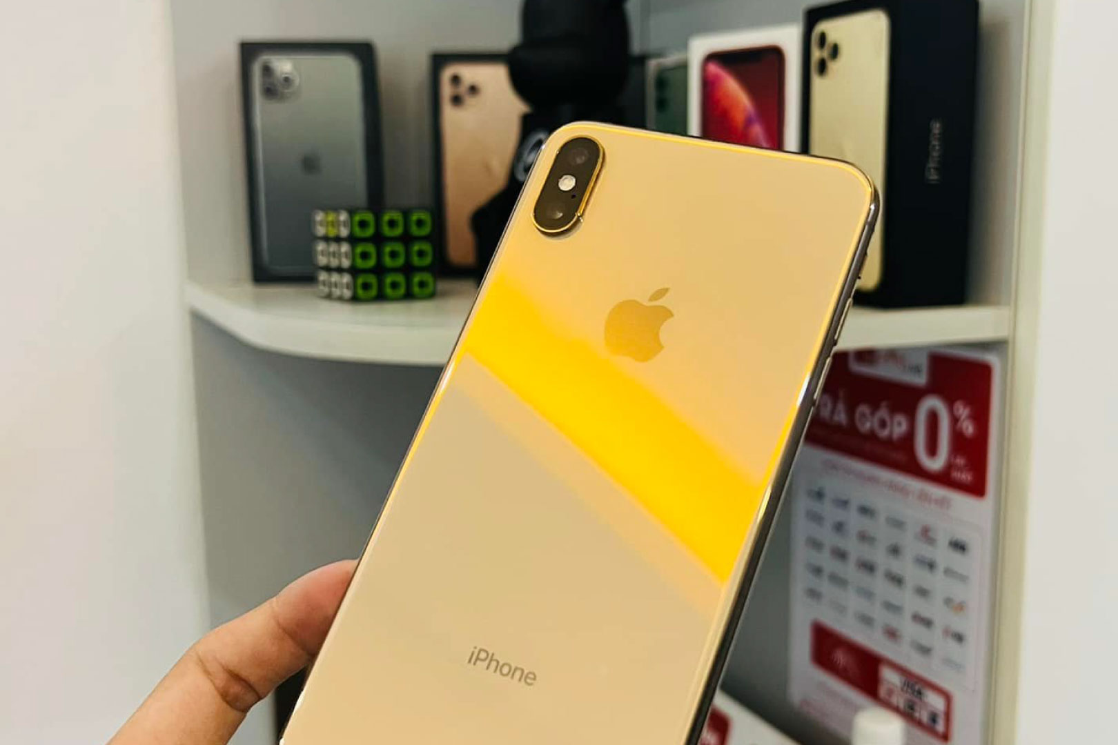iPhone Xs Max so huu camera . Anh: Huu Manh