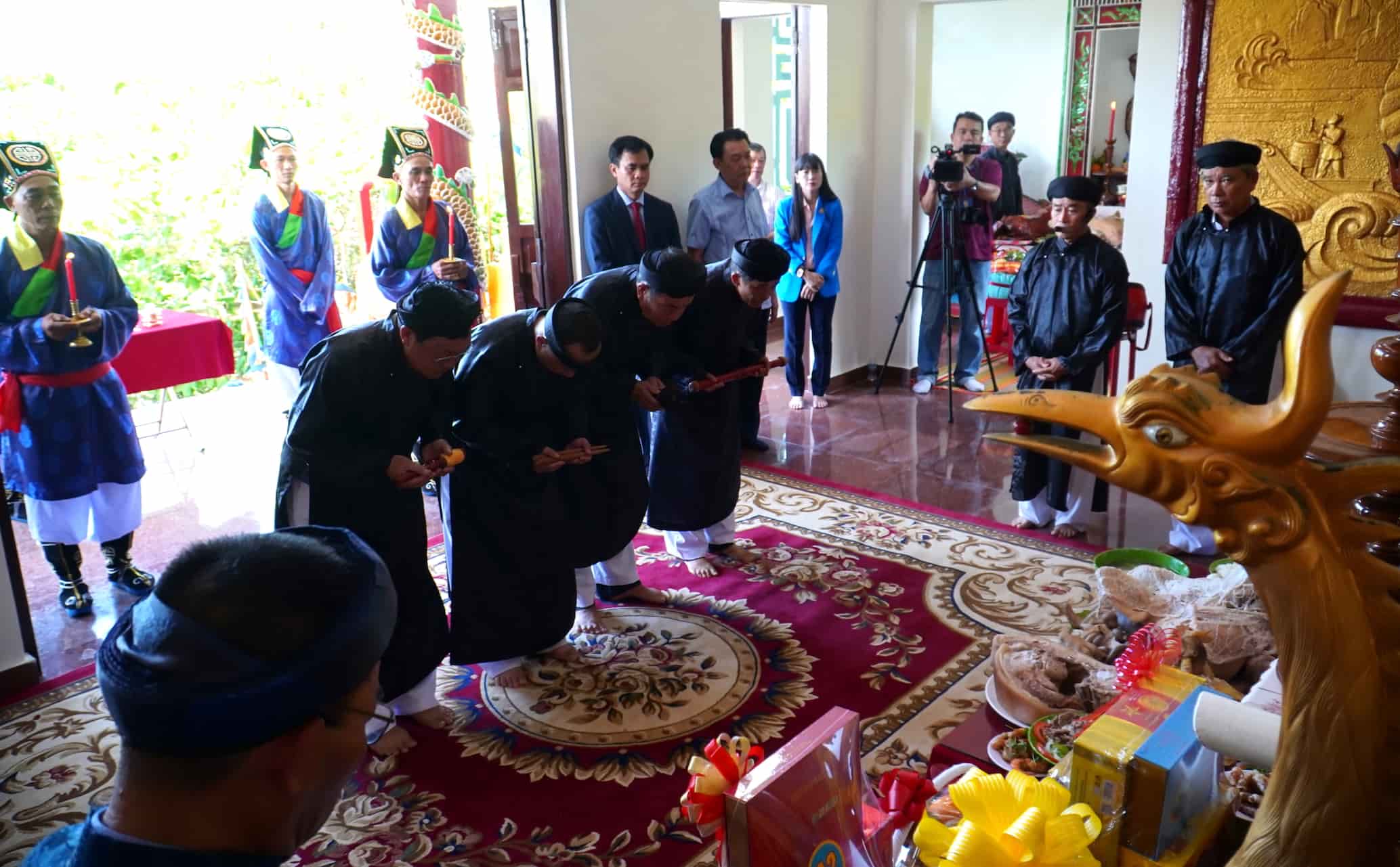 El festival Khanh Hoa Salanganesnest acaba de ser un patrimonio cultural intangible nacional. Foto: Huu Long