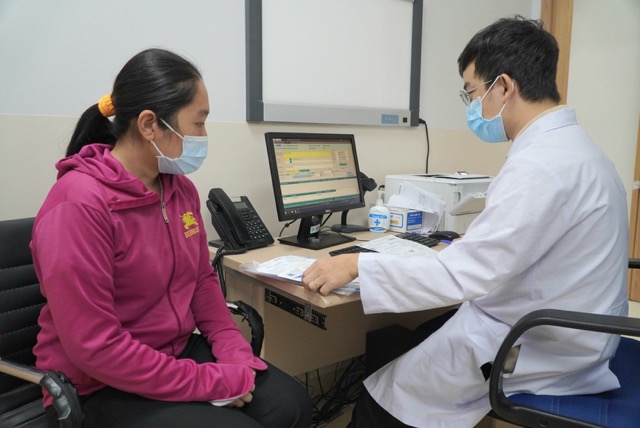 Early examination helps increase the survival rate for cancer. Photo: Nguyen Ly