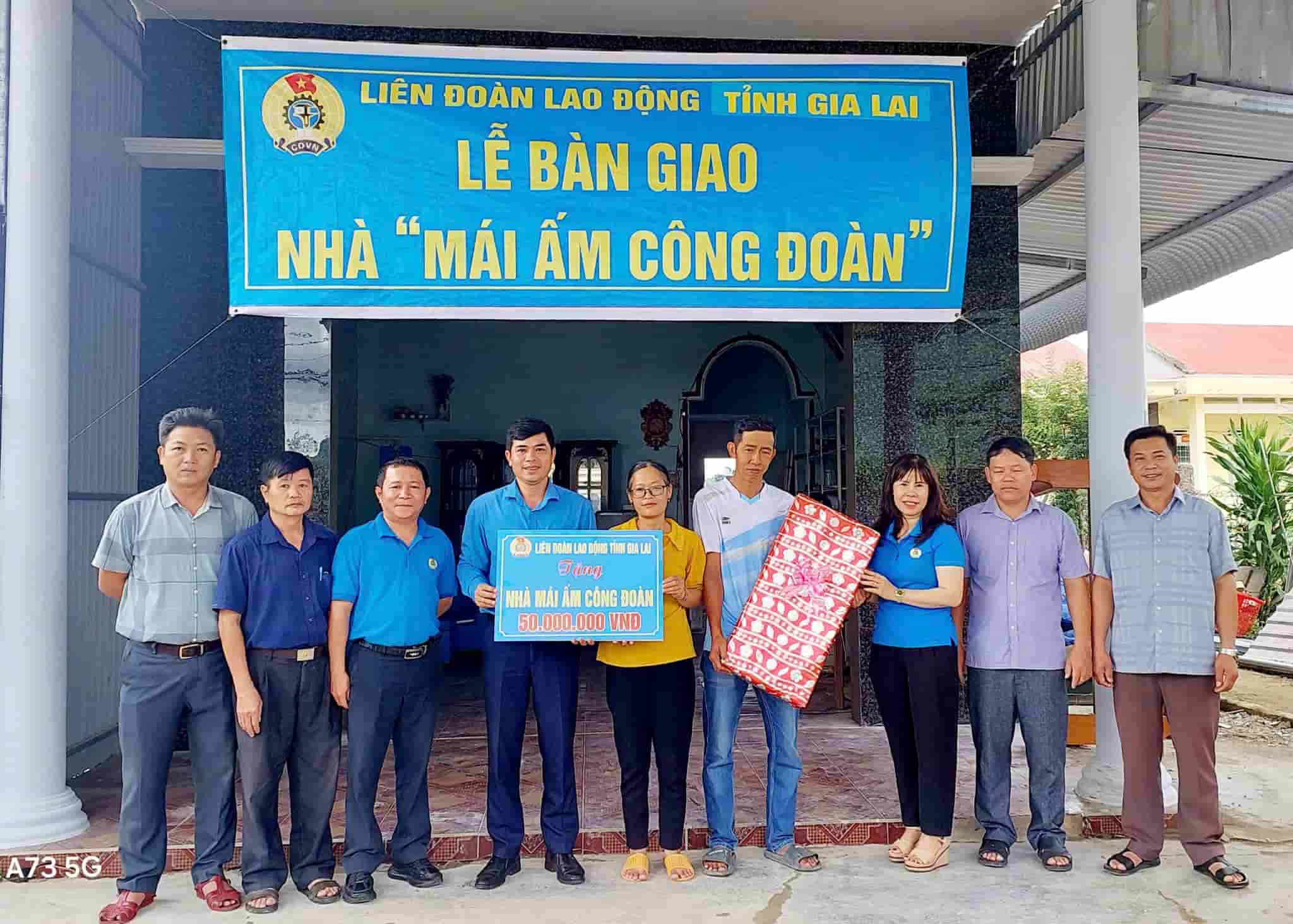 The Union Shelter comes to union members in difficult circumstances. Photo: Thanh Tuan