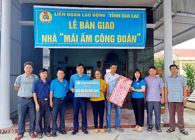 Mái ấm Công đoàn đến với hoàn cảnh khó khăn ở huyện Kbang