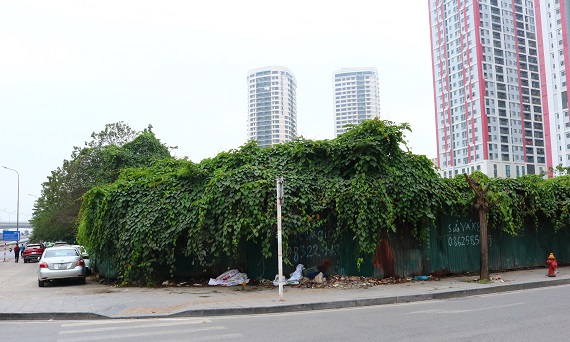 Du an VNPT bi bo hoang giua Thu do Ha Noi. Anh: Phong vien