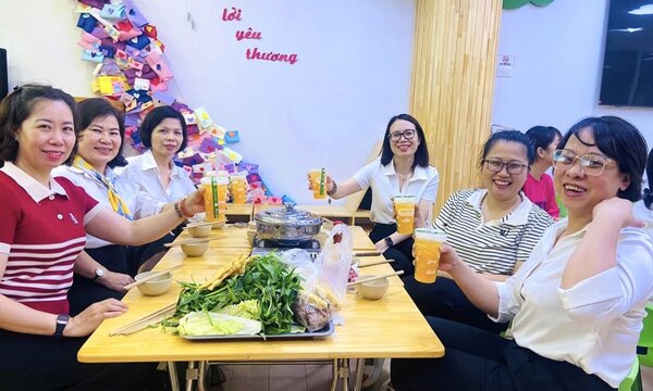 Union meal at Kindergarten 1-6. Photo: Hai Yen