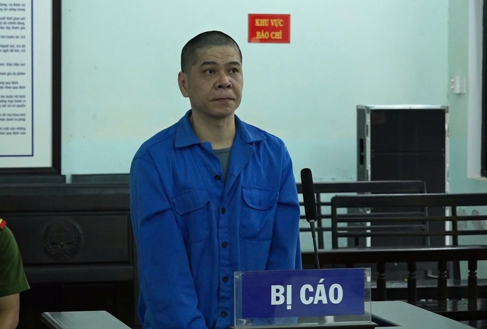 El sujeto Huy compro drogas para su uso fue capturado. Foto: NGOC Minh