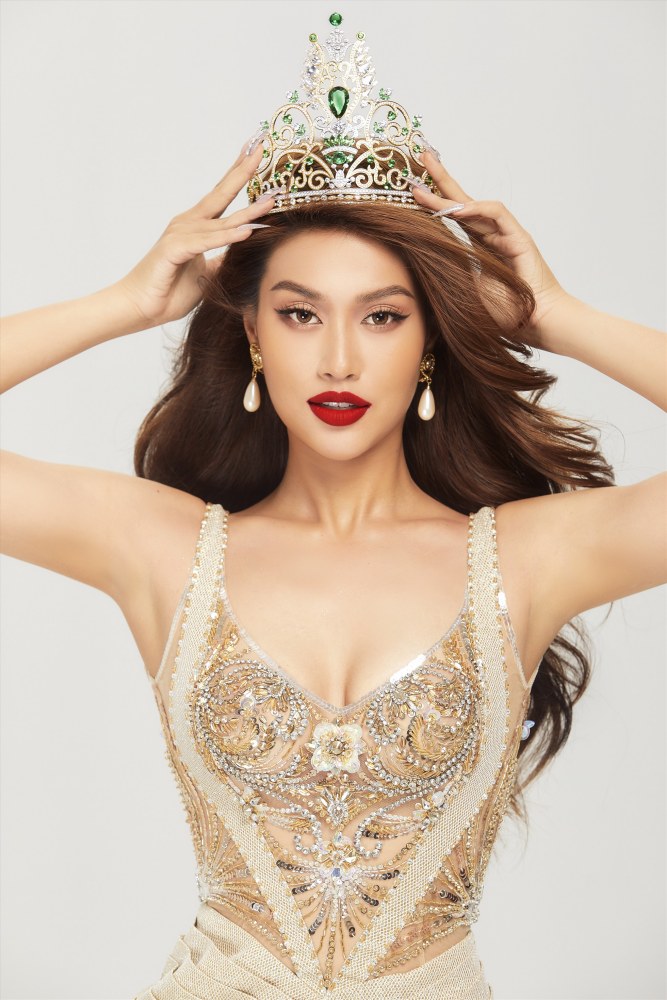 Hoa hau Thien An tung bi ong Nawat nhan xet nhay cam ve ngoai hinh. Anh: Sen Vang