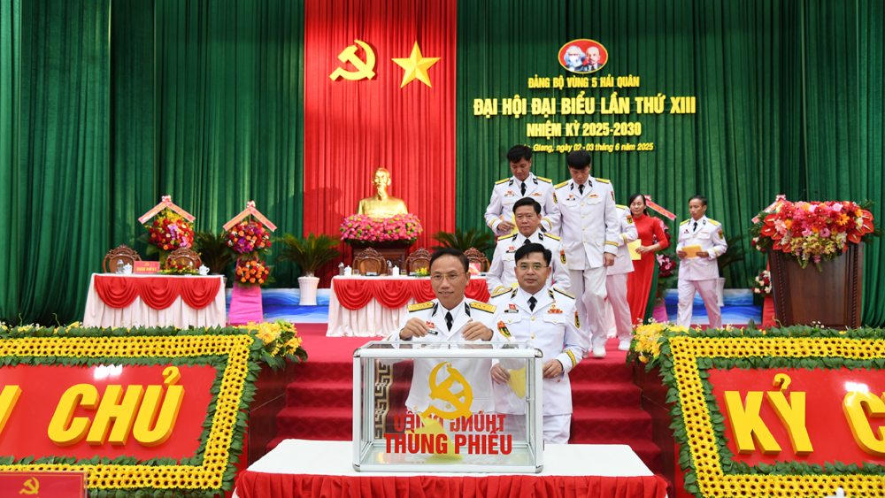 Dai hoi bau Ban chap hanh Dang bo Vung 5 Hai quan nhiem ky 2025-2030. Anh: Van Dinh
