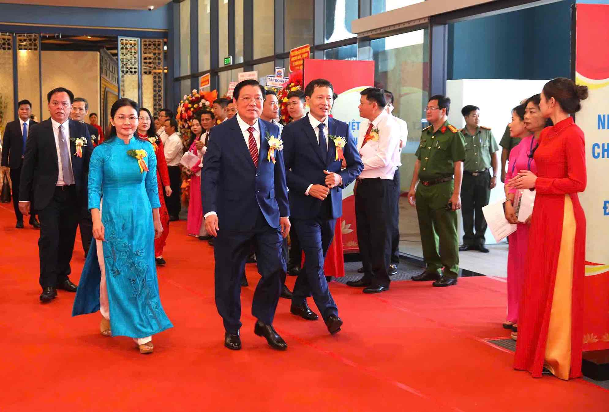 Uy vien Bo Chinh tri, Bi thu Trung uong Dang, Truong Ban Noi chinh Trung uong Phan Dinh Trac du le cong bo tai tinh Dong Nai. Anh: HAC