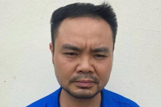Khởi tố, bắt tạm giam Giám đốc Văn phòng Đăng ký đất đai ở Hòa Bình