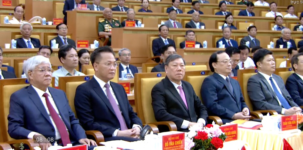 Ong Do Van Chien, Uy vien Bo Chinh tri, Bi thu Trung uong Dang, Bi thu Dang uy Mat tran To quoc, cac doan the Trung uong, Chu tich Uy ban Trung uong Mat tran To quoc Viet Nam du le cong bo sap nhap tinh Hung Yen va Thai Binh dien ra tai tinh Hung Yen. Anh: Ha Anh