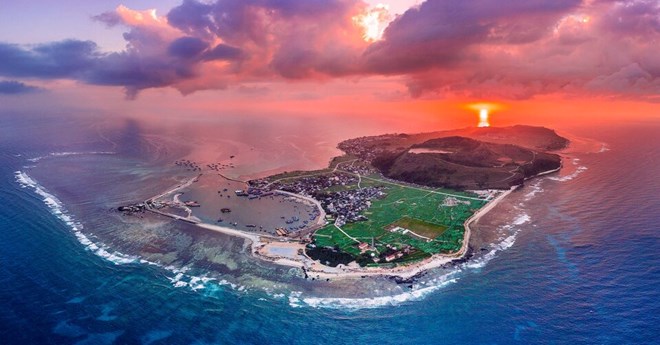 Dao Ly Son dien tich khoang 10 km², la huyen dao tien tieu cua Quang Ngai. Anh: Bui Thanh Trung