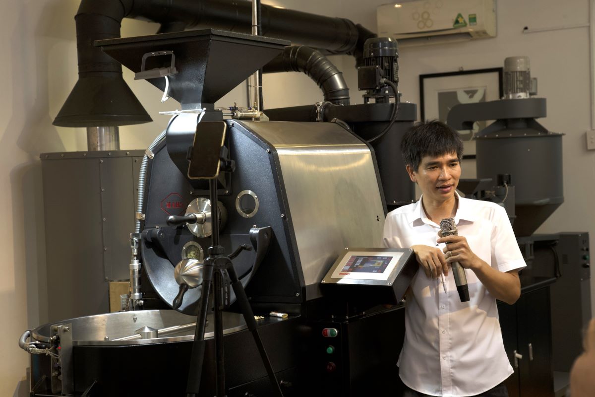 Mr. Lam Quoc Duong, Director of Duong Thanh DTC Company Limited at the Mars V5 coffee roaster launch event. Photo: DTC