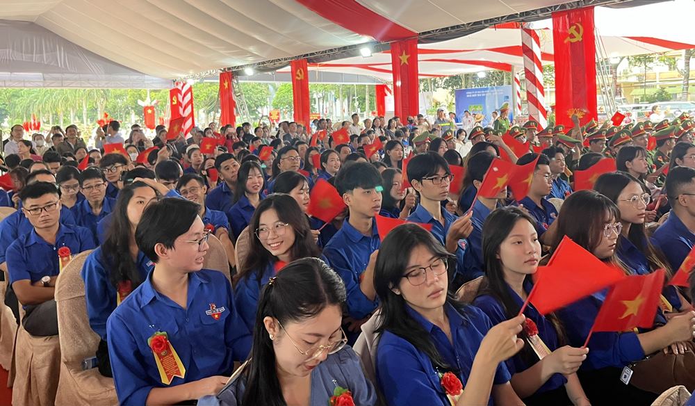Cac cap doan vien, thanh nien san sang