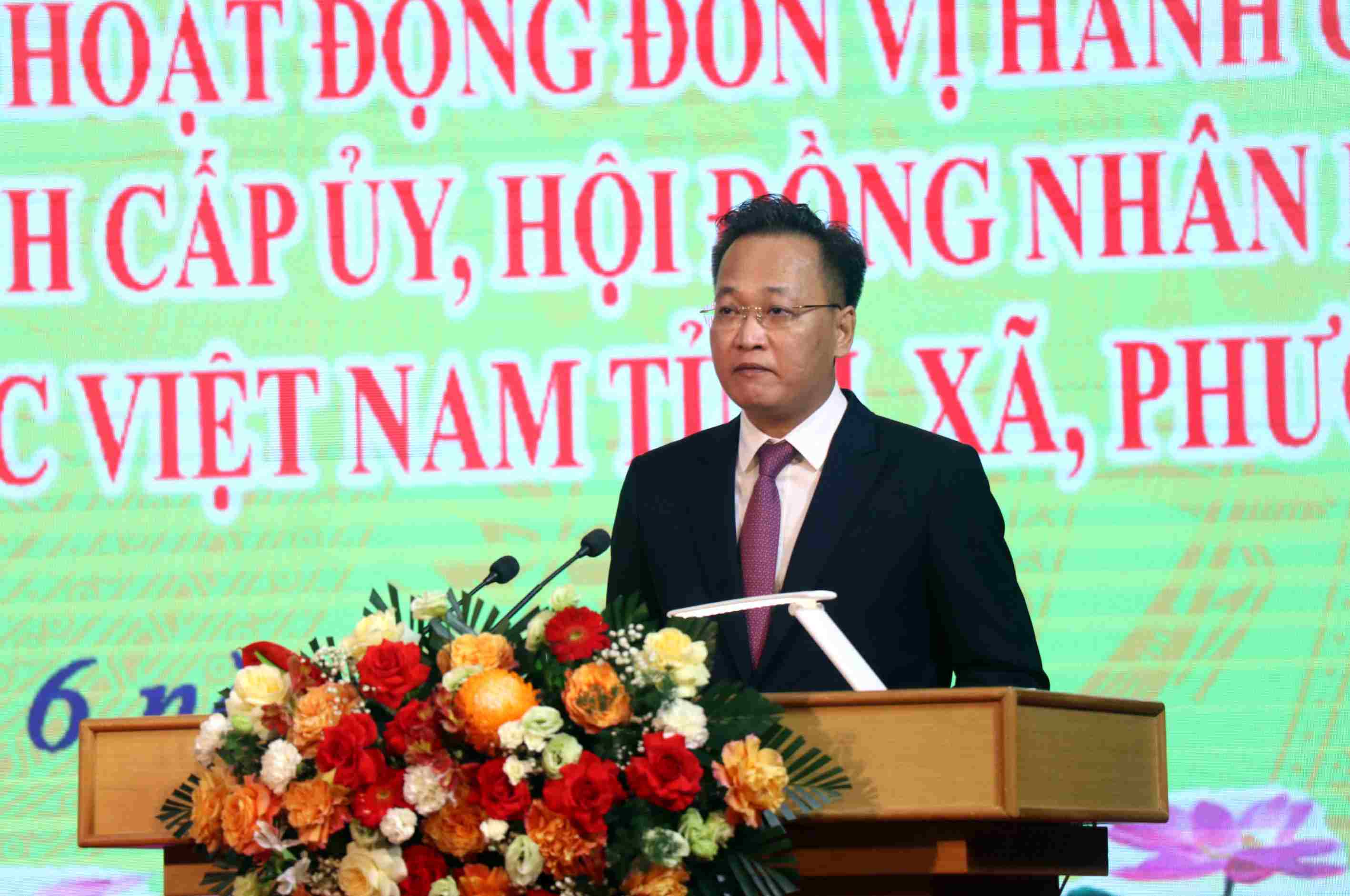 Nguyen Huu Nghia 씨(구 Hung Yen 지방 당위원회 서기)는 Hung Yen 지방과 Thai Binh 지방을 합병한 후 새로운 Hung Yen 지방 당위원회 서기로 임명되었습니다. 사진: Quynh Chi