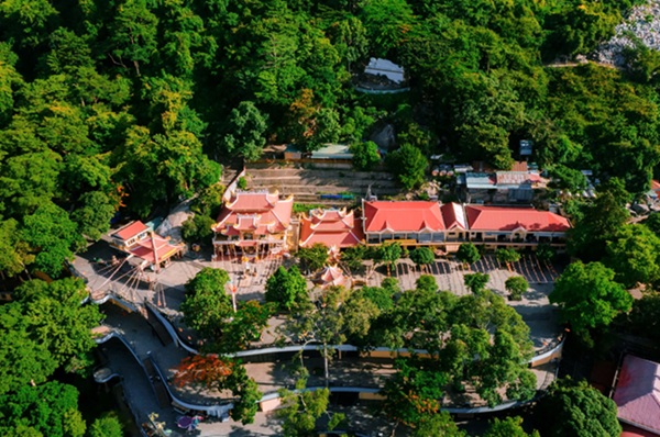 He thong chua Ba tai nui Ba Den