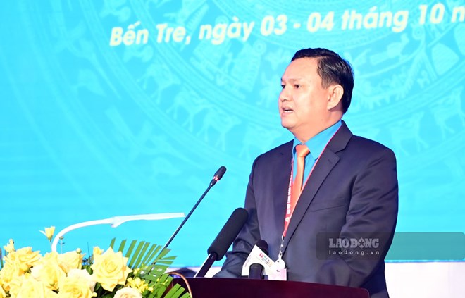 Comrade Nguyen Phuc Linh is the Chairman of the Vinh Long Provincial Federation of Labor from July 1, 2025. Photo: Dat Phan
