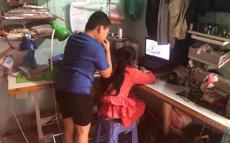 No more worries about tuition fees, workers can invest in better quality education for their children. Photo: Minh Huong.