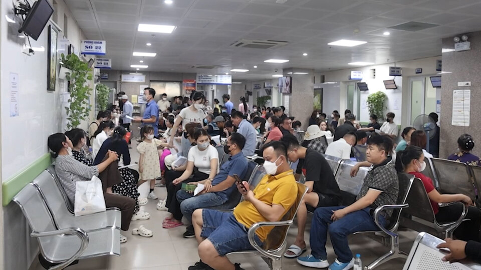 Spending hundreds of millions to treat diseases, ethnic minorities expect to receive 100% health insurance from July 1