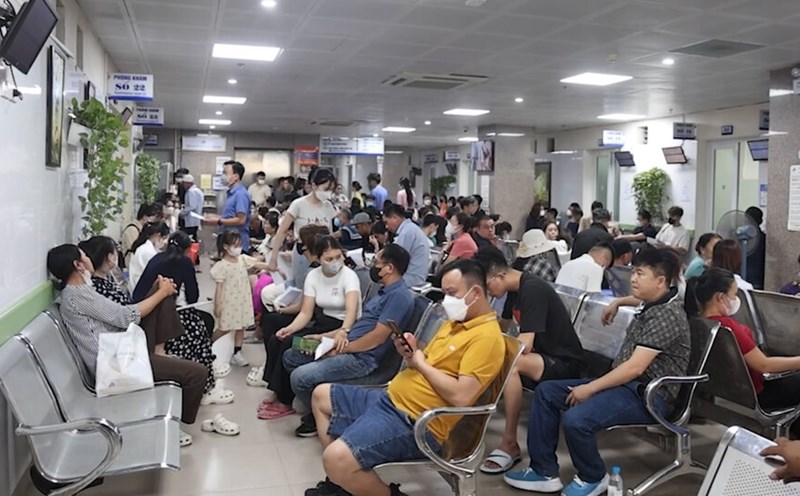 Spending hundreds of millions to treat diseases, ethnic minorities expect to receive 100% health insurance from July 1