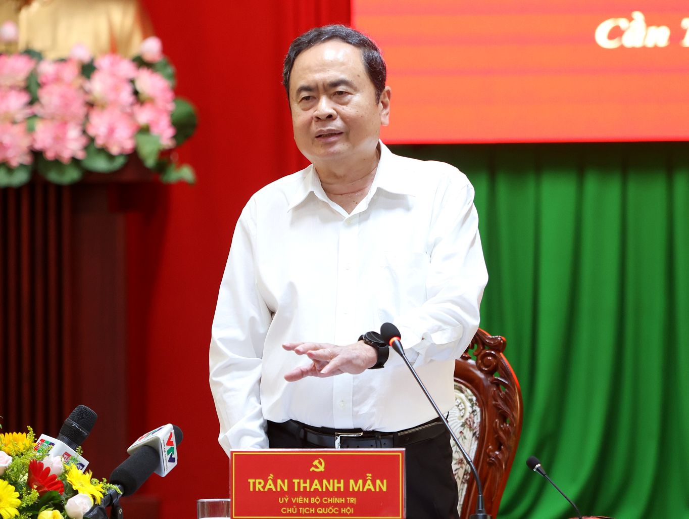 Chu tich Quoc hoi Tran Thanh Man phat bieu tai buoi lam viec. Anh: Phuong Anh