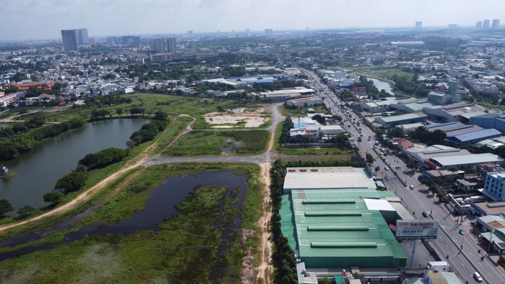 Binh Duong aprueba el precio de la tierra para el Proyecto del Area Urbana de Green Lake Lake. Foto: Dinh Trong