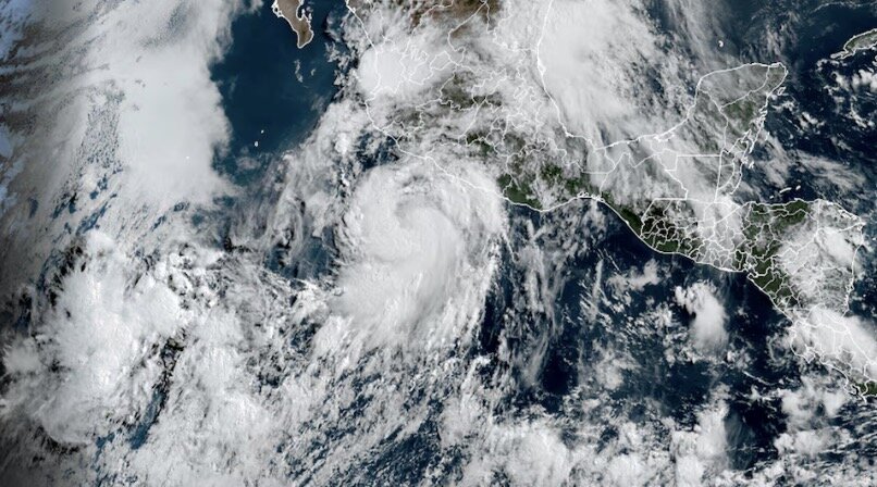 Flossie se esta moviendo hacia la costa oeste de Mexico. Foto: NOAA