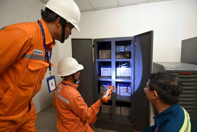 총리의 공전은 어떤 경우에도 전력 부족이 발생하지 않도록 단호하게 보장할 것을 요구합니다. 사진: 비엣안.