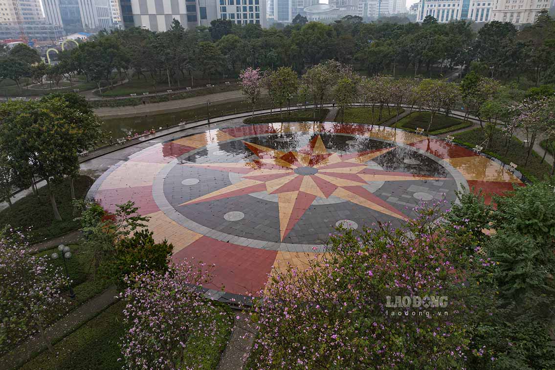 70 new parks and flower gardens - a big step forward in Hanoi's urban beautification. Photo: Huu Vu
