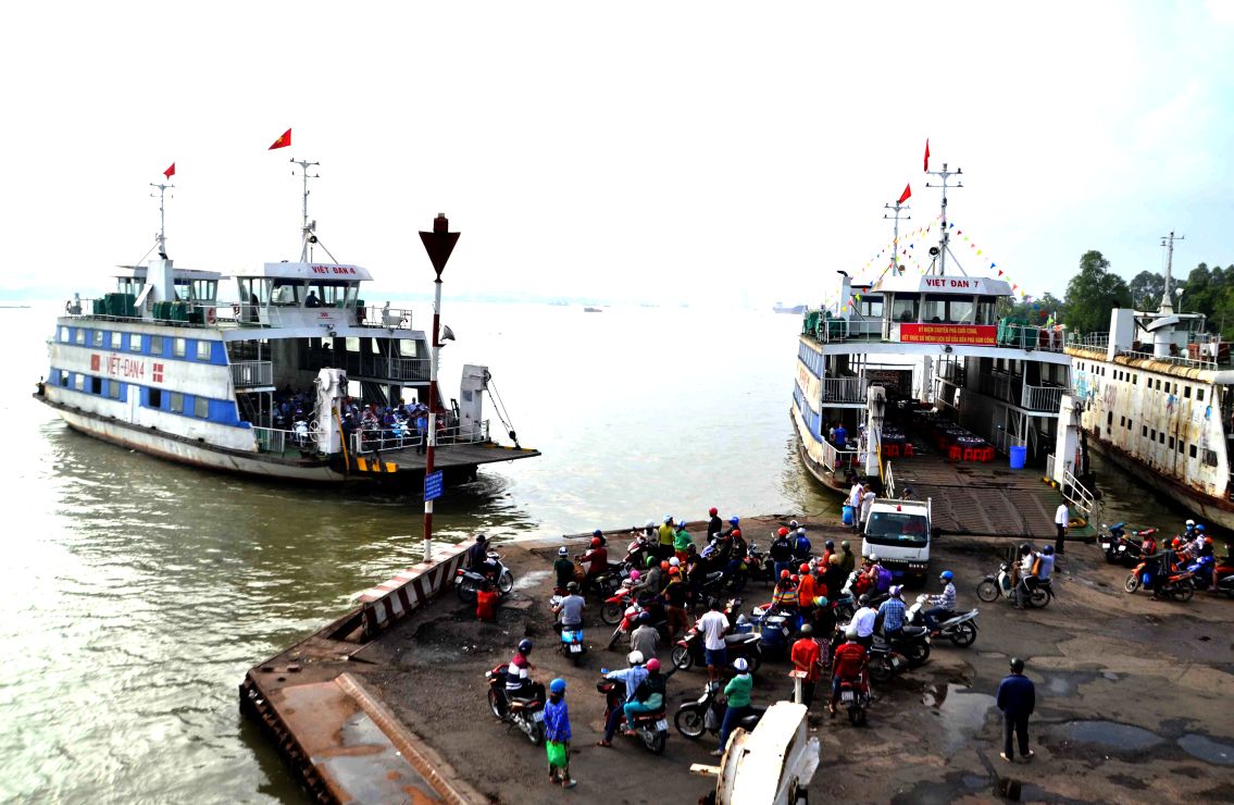 De phuc vu thay ponton, pha Nang Gu ket noi huyen Chau Phu va Phu Tan tren tuyen song Hau se tam dung hoat dong tu 18h ngay 6.6.2025. Anh: Thanh Mai