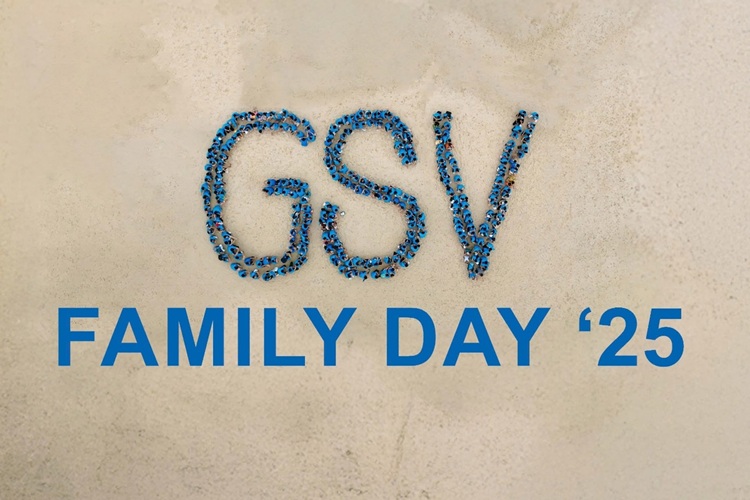 Hinh anh cong nhan vien GS 2 nha may BD1 BD2 cung xep thanh ki hieu GSV tai Son Tien. Anh: GSV