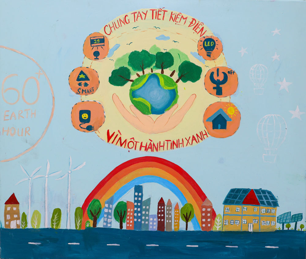 The painting for the competition by student Pham Hoang Hai Nhu (Quang Binh) spreads the message of raising awareness of safe and economical use of electricity. Photo: Ngoc Thach.