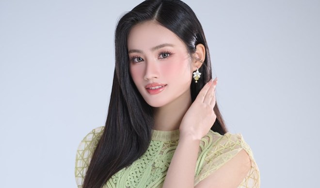 Tình trạng mối quan hệ của Hoa hậu Ý Nhi và bạn trai sau 5 năm yêu