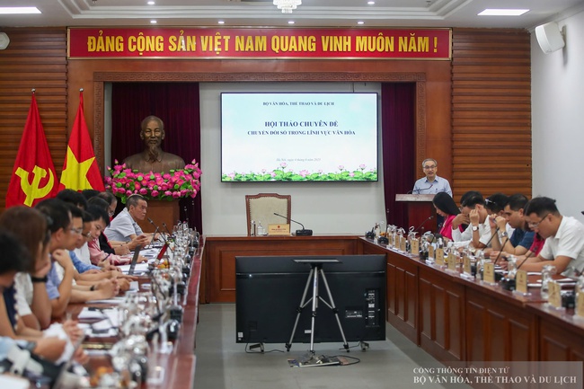 El viceministro de cultura, deportes y turismo Phan Tam presidio el seminario "Conversion digital en el campo de la cultura". Foto: Ministerio de cultura, deportes y turismo