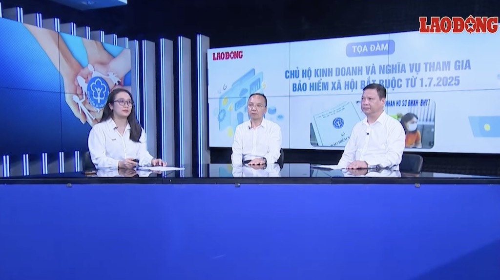 El periodico Lao Dong tenia un seminario en linea "propietario de los hogares comerciales y obligaciones de participar en un seguro social obligatorio desde 1.7.2025". Foto: Thanh binh