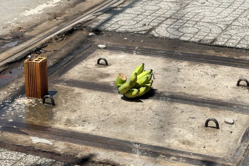 La escena del accidente causo 2 bajas en la lata. Foto: Ta Quang