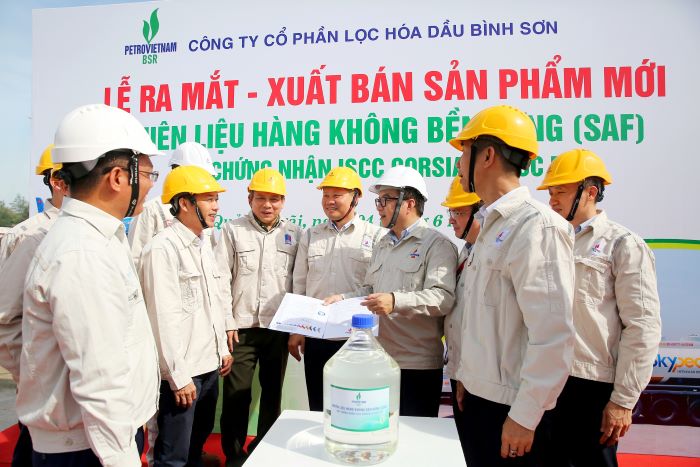 BSR tu hao la mot trong nhung don vi tien phong trien khai thuong mai hoa SAF, huong toi cung cap giai phap nang luong sach cho cac hang hang khong trong nuoc va quoc te. Anh: BSR